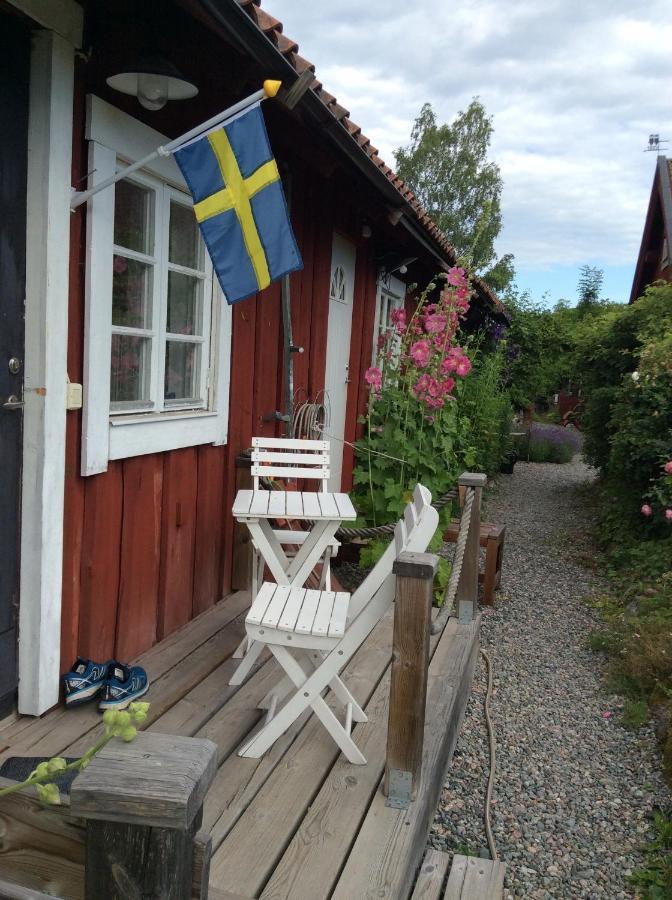 Tystberga Logi Bed and Breakfast Buitenkant foto