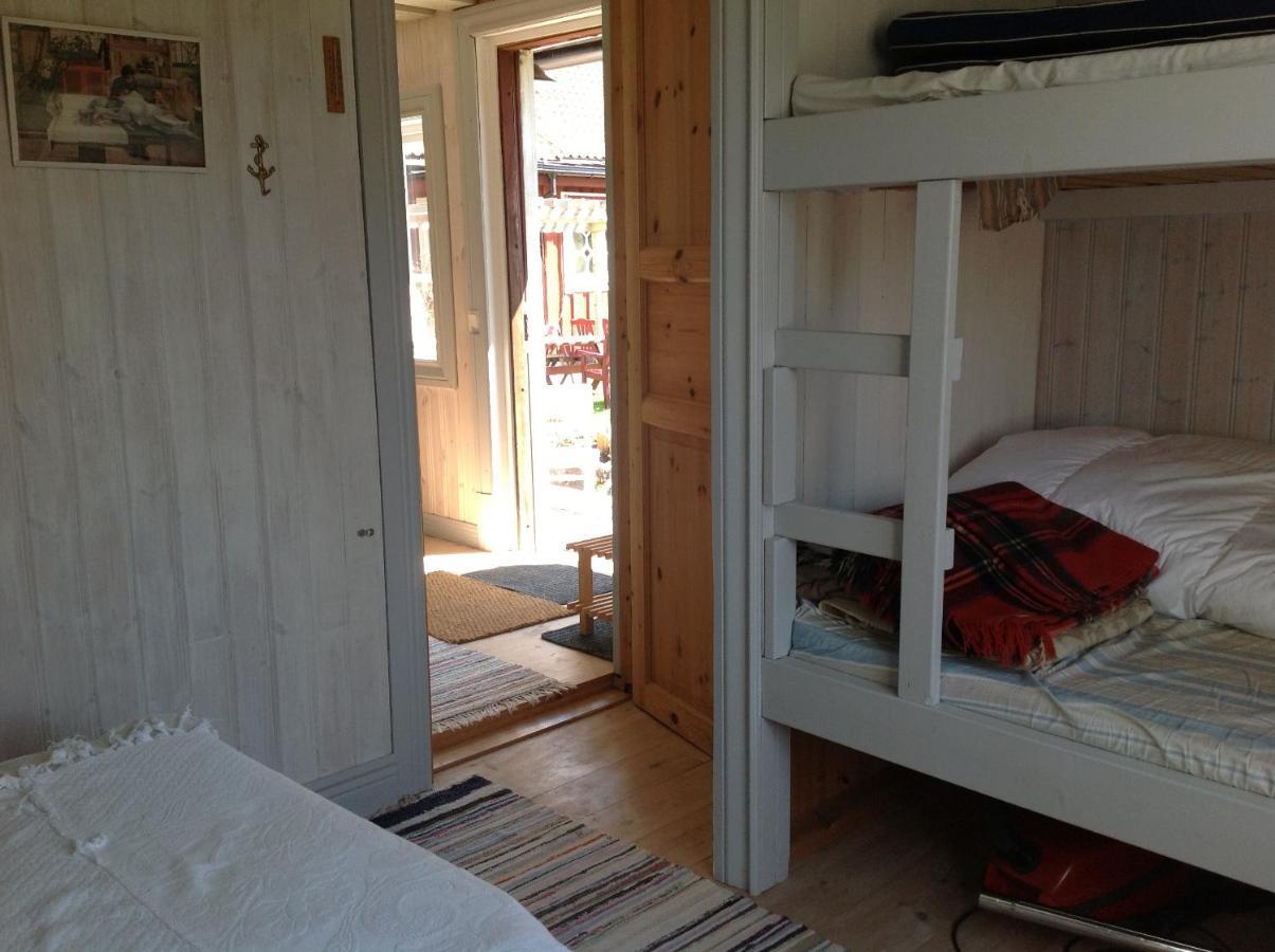 Tystberga Logi Bed and Breakfast Buitenkant foto