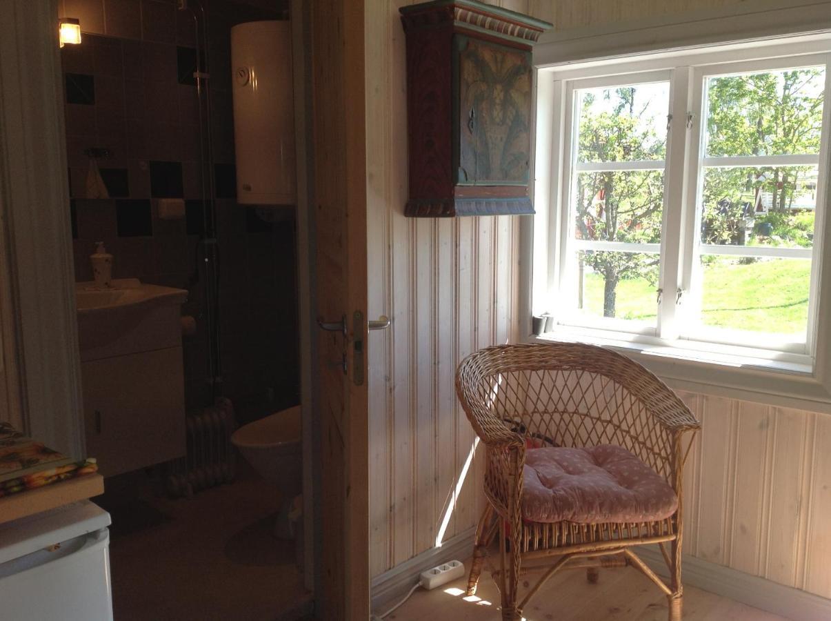 Tystberga Logi Bed and Breakfast Buitenkant foto